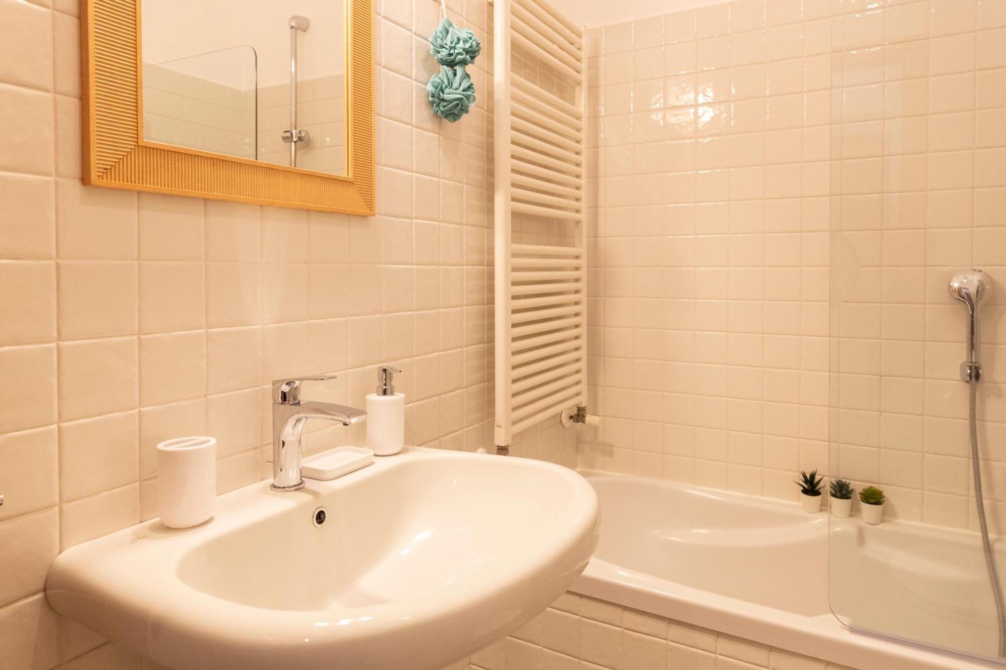 Urban Retreat - Isola District Appartement *